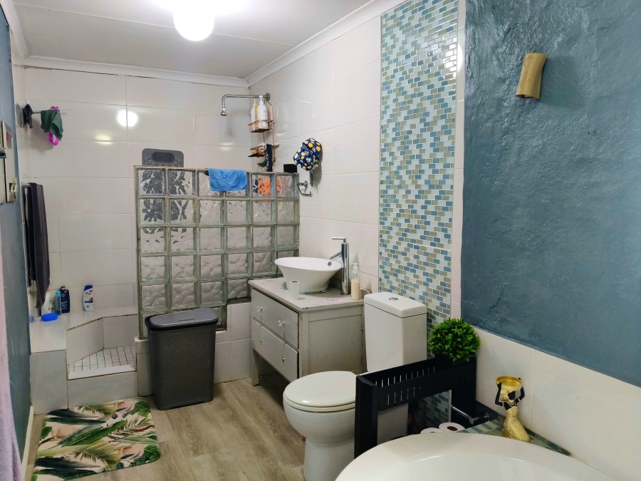 4 Bedroom Property for Sale in Aston Bay Eastern Cape